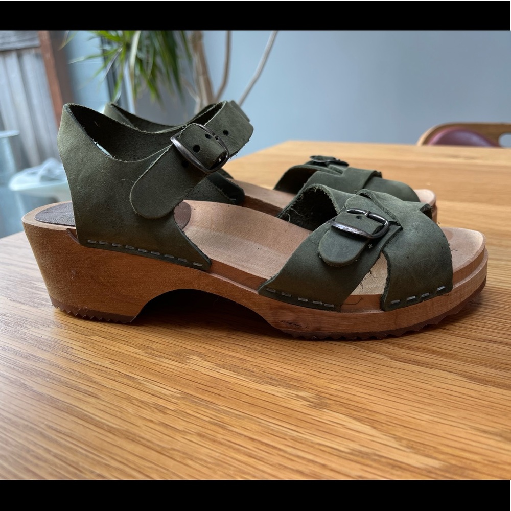Mia sandal clogs